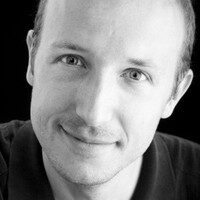 Dr. Nikolaj Van Omme